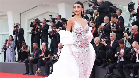 vestito versace giulia salemi|Venezia 2023, tutti i look (e i nostri voti) sul red carpet .